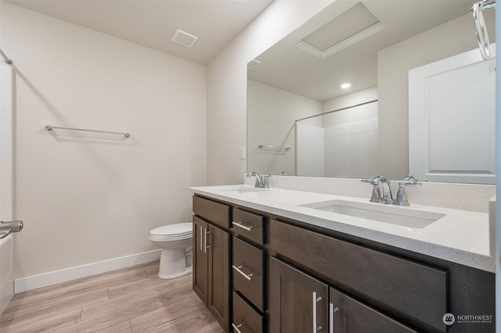 5527 Kinross Rd Port Orchard Southwest, Unit 110 Port Orchard, WA 98367 - Photo 30 of 40 Gallery Image 30