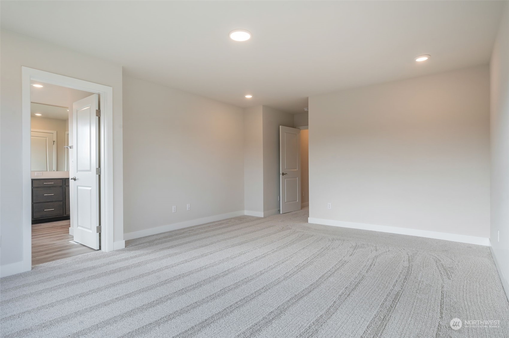 5527 Kinross Rd Port Orchard Southwest, Unit 110 Port Orchard, WA 98367 - Photo 34 of 40 Gallery Image 34