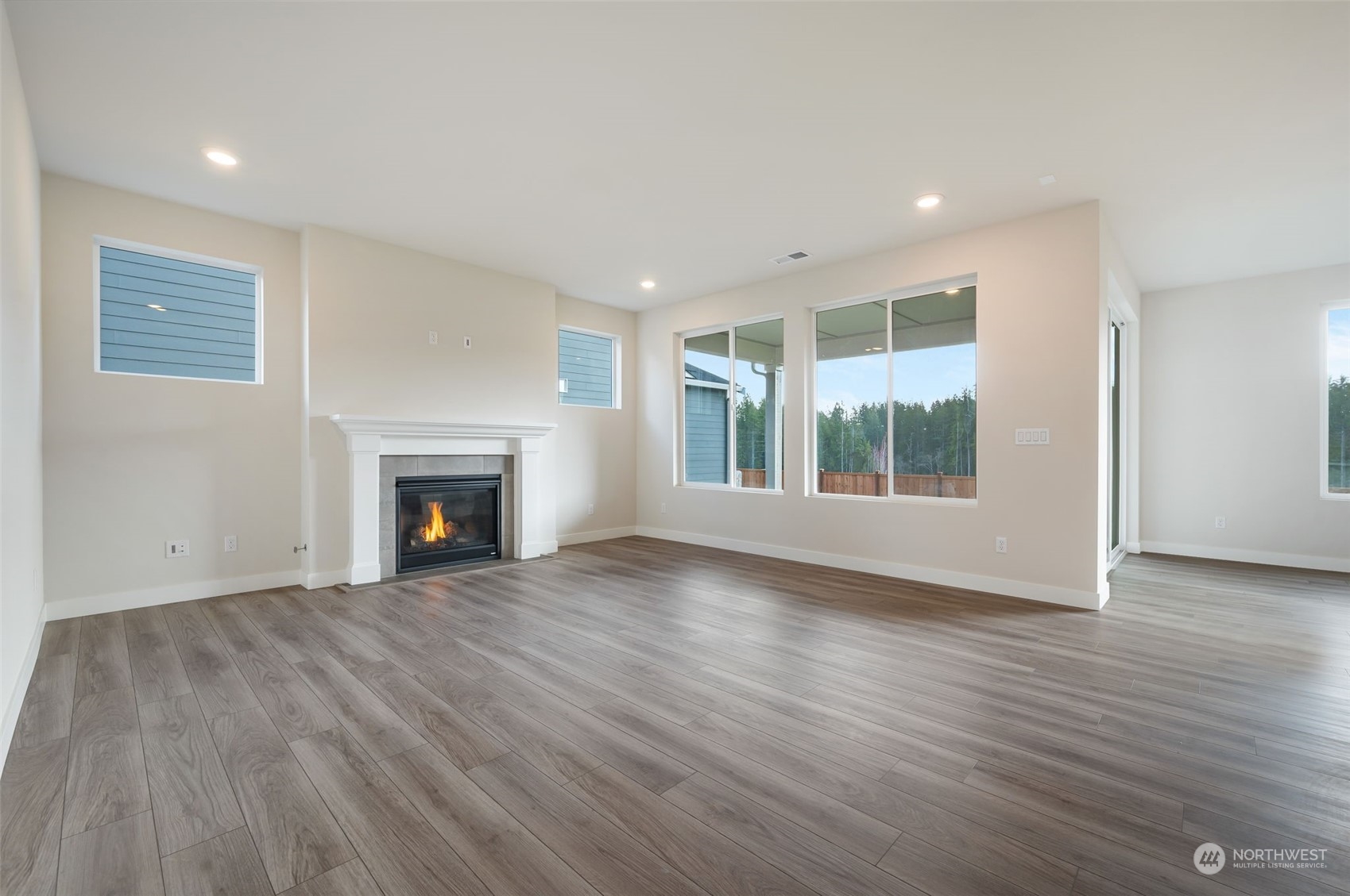 5527 Kinross Rd Port Orchard Southwest, Unit 110 Port Orchard, WA 98367 - Photo 4 of 40 Gallery Image 4