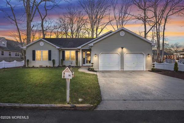 $465,000 | 2253 Crestwood Place, Forked River, NJ 08731