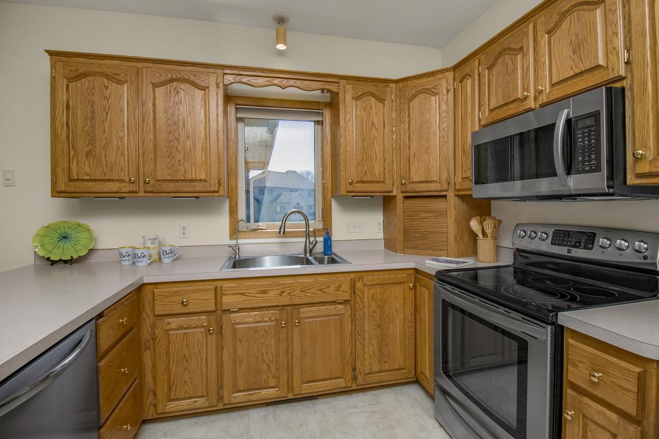 10341 Fox Run Road Woodbury, MN 55129 - Photo 5 of 20