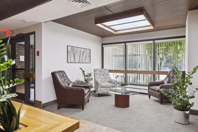 $234,900 | 2265 Youngman Avenue West, Unit 403E, St. Paul, MN 55116