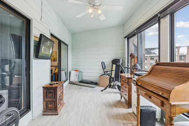 $234,900 | 2265 Youngman Avenue West, Unit 403E, St. Paul, MN 55116