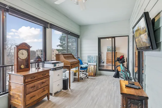 $234,900 | 2265 Youngman Avenue West, Unit 403E, St. Paul, MN 55116