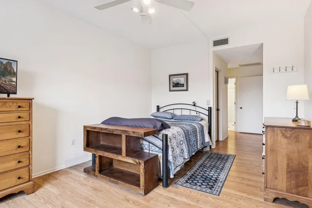 $234,900 | 2265 Youngman Avenue West, Unit 403E, St. Paul, MN 55116