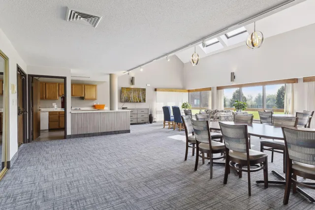 $234,900 | 2265 Youngman Avenue West, Unit 403E, St. Paul, MN 55116