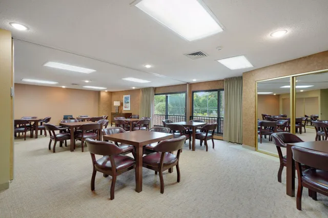 $234,900 | 2265 Youngman Avenue West, Unit 403E, St. Paul, MN 55116