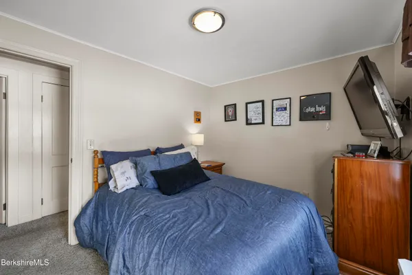 $289,900 | 11 Crane Avenue, Pittsfield, MA 01201