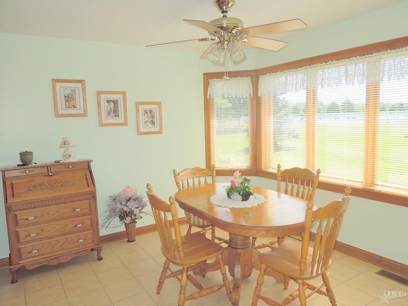 16209 Viberg Road Leo, IN 46765 - Photo 9 of 30