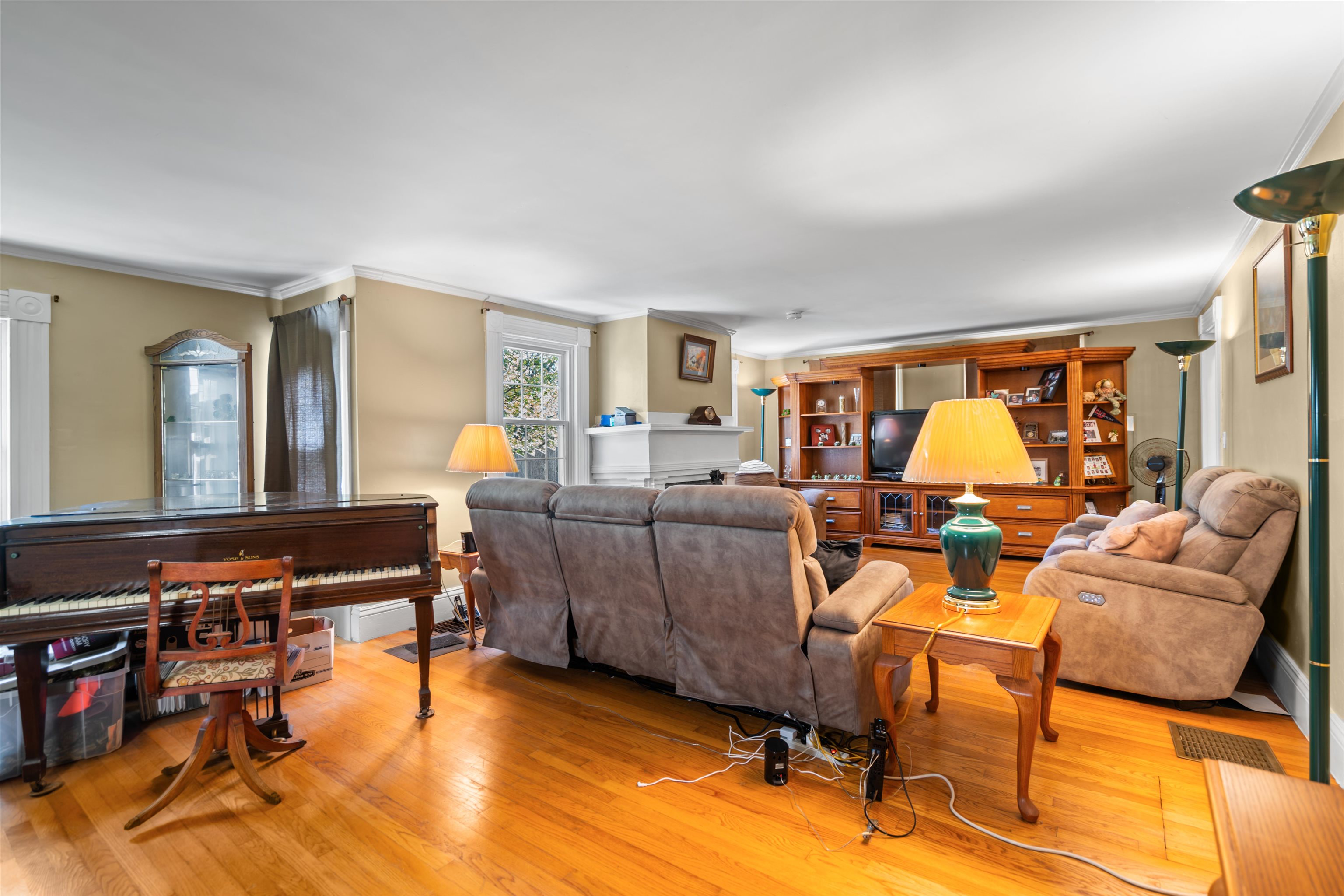 447 Center Road Hillsborough, NH 03244 - Photo 17 of 54