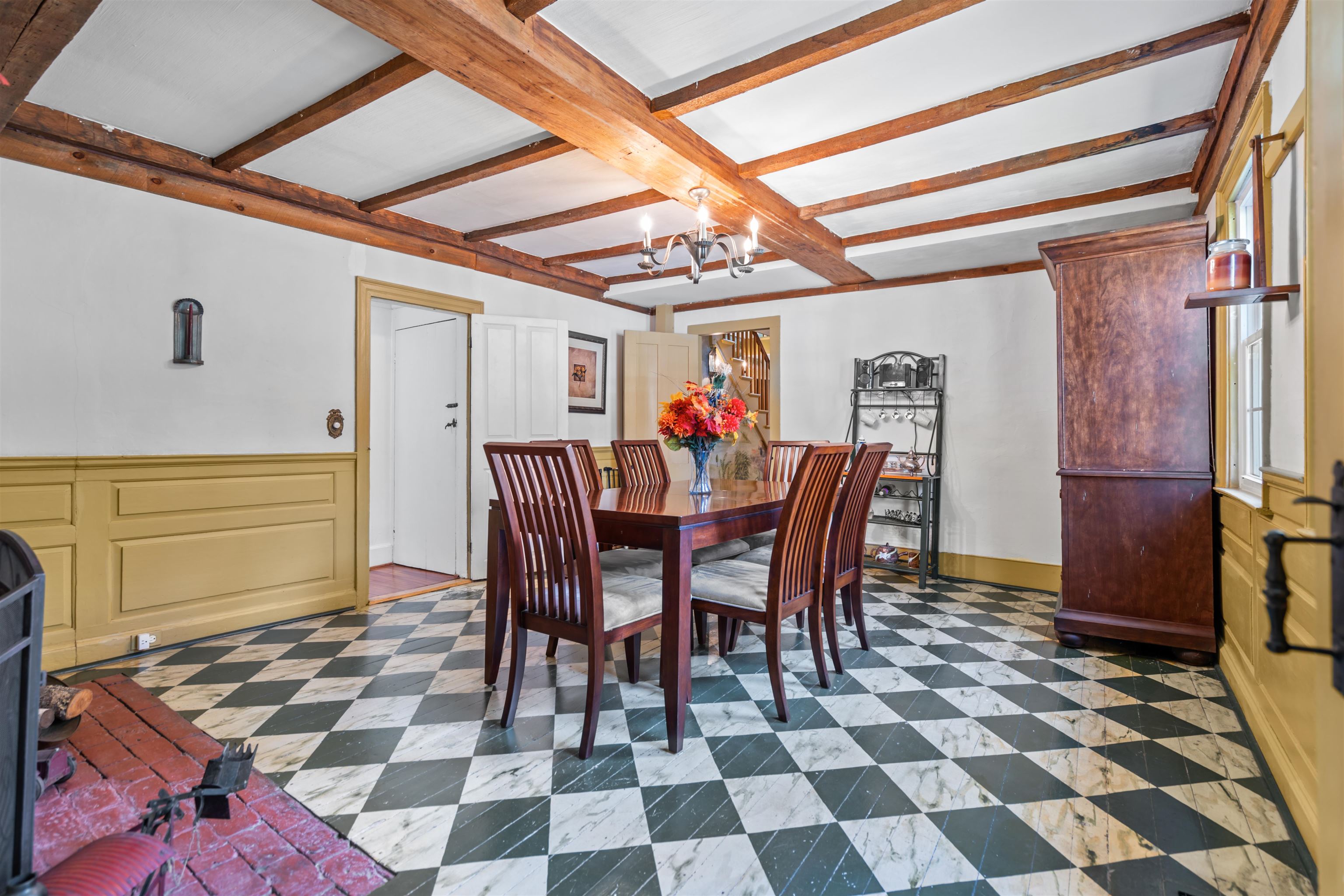 447 Center Road Hillsborough, NH 03244 - Photo 19 of 54