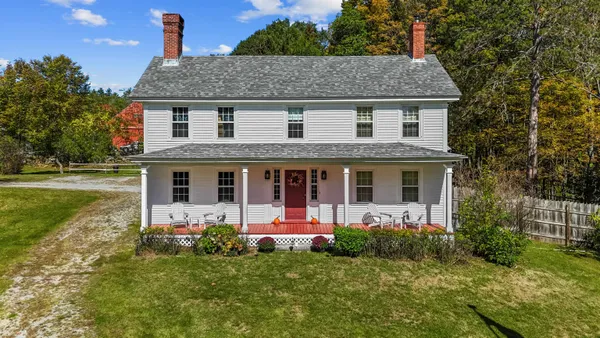 $829,900 | 447 Center Road, Hillsborough, NH 03244