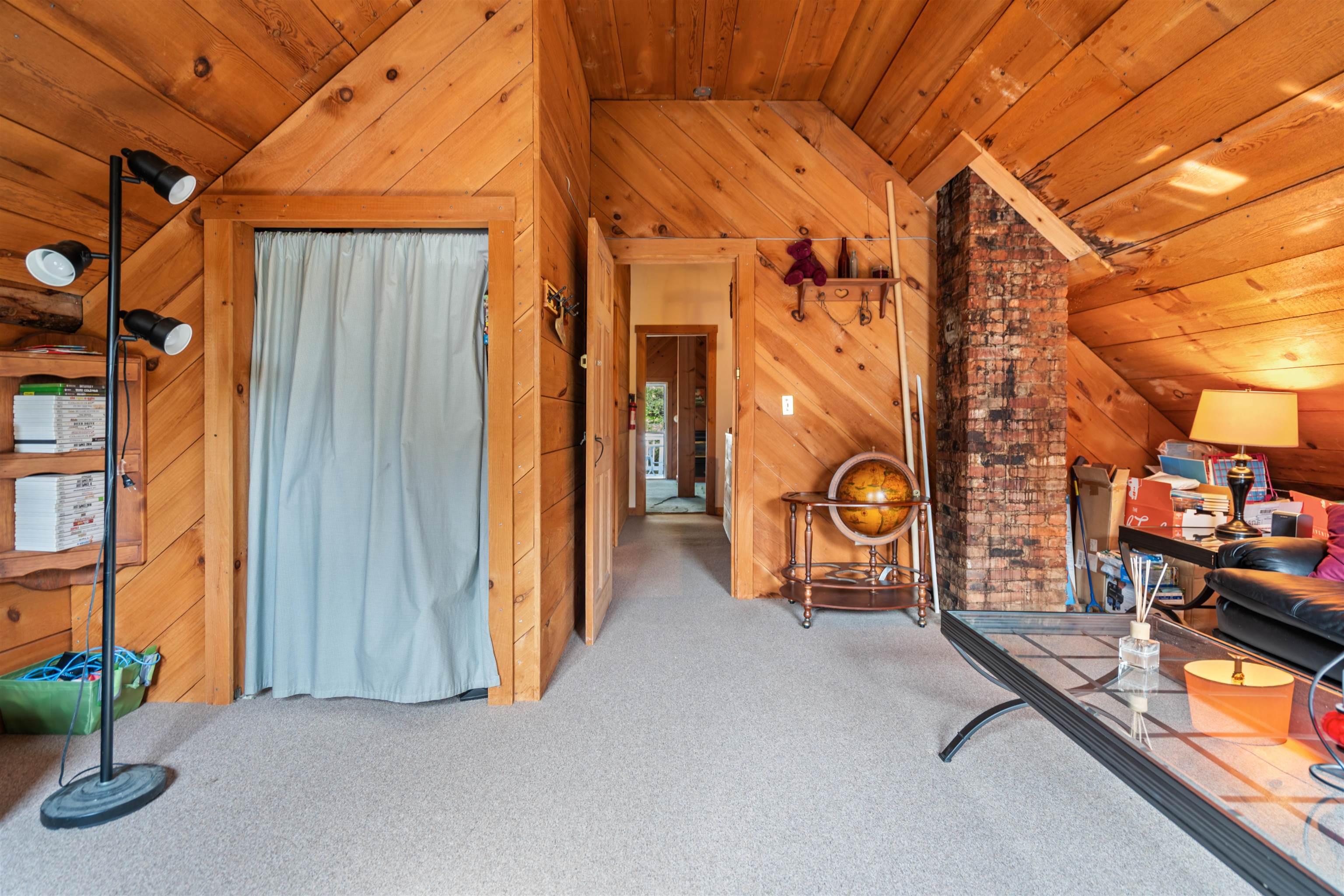 447 Center Road Hillsborough, NH 03244 - Photo 34 of 54