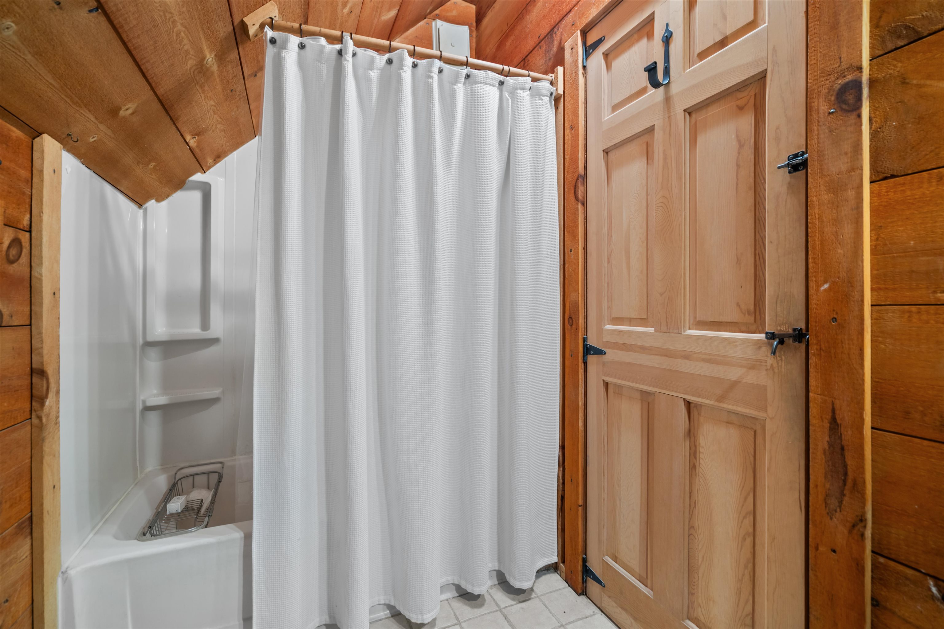 447 Center Road Hillsborough, NH 03244 - Photo 35 of 54