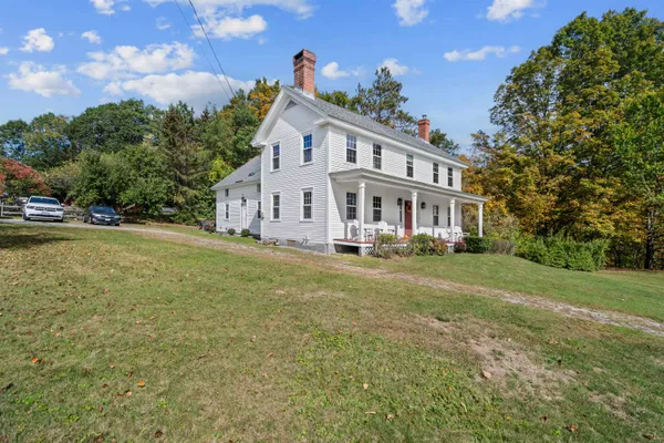 $829,900 | 447 Center Road, Hillsborough, NH 03244