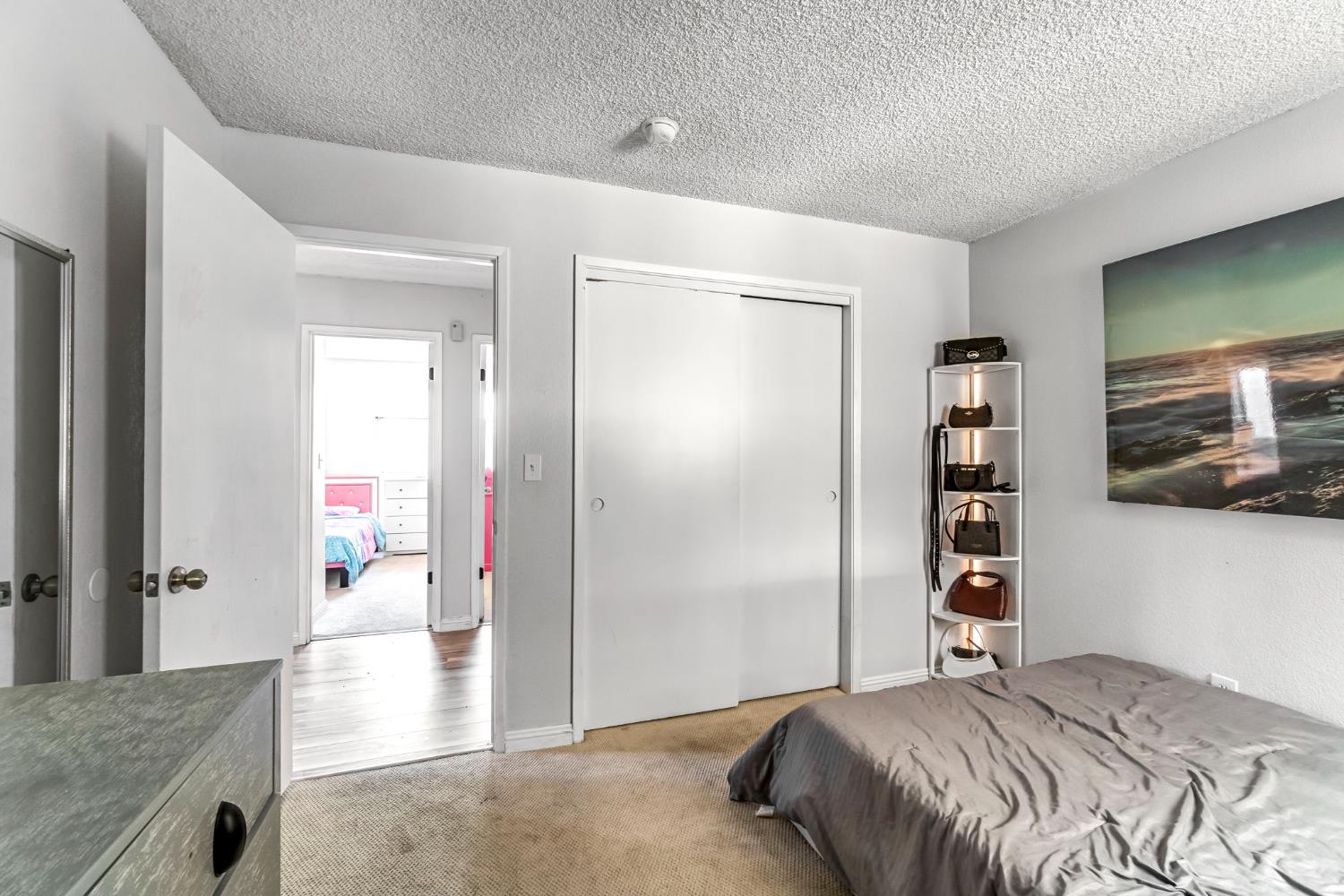 4883 East Geary Avenue Fresno, CA 93725 - Photo 21 of 32