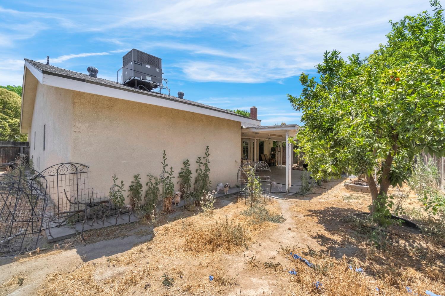 4883 East Geary Avenue Fresno, CA 93725 - Photo 28 of 32