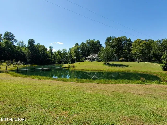 $925,000 | 439 Elvira Lane, Winfield, TN 37892