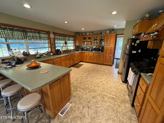 $925,000 | 439 Elvira Lane, Winfield, TN 37892