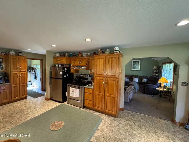 $925,000 | 439 Elvira Lane, Winfield, TN 37892