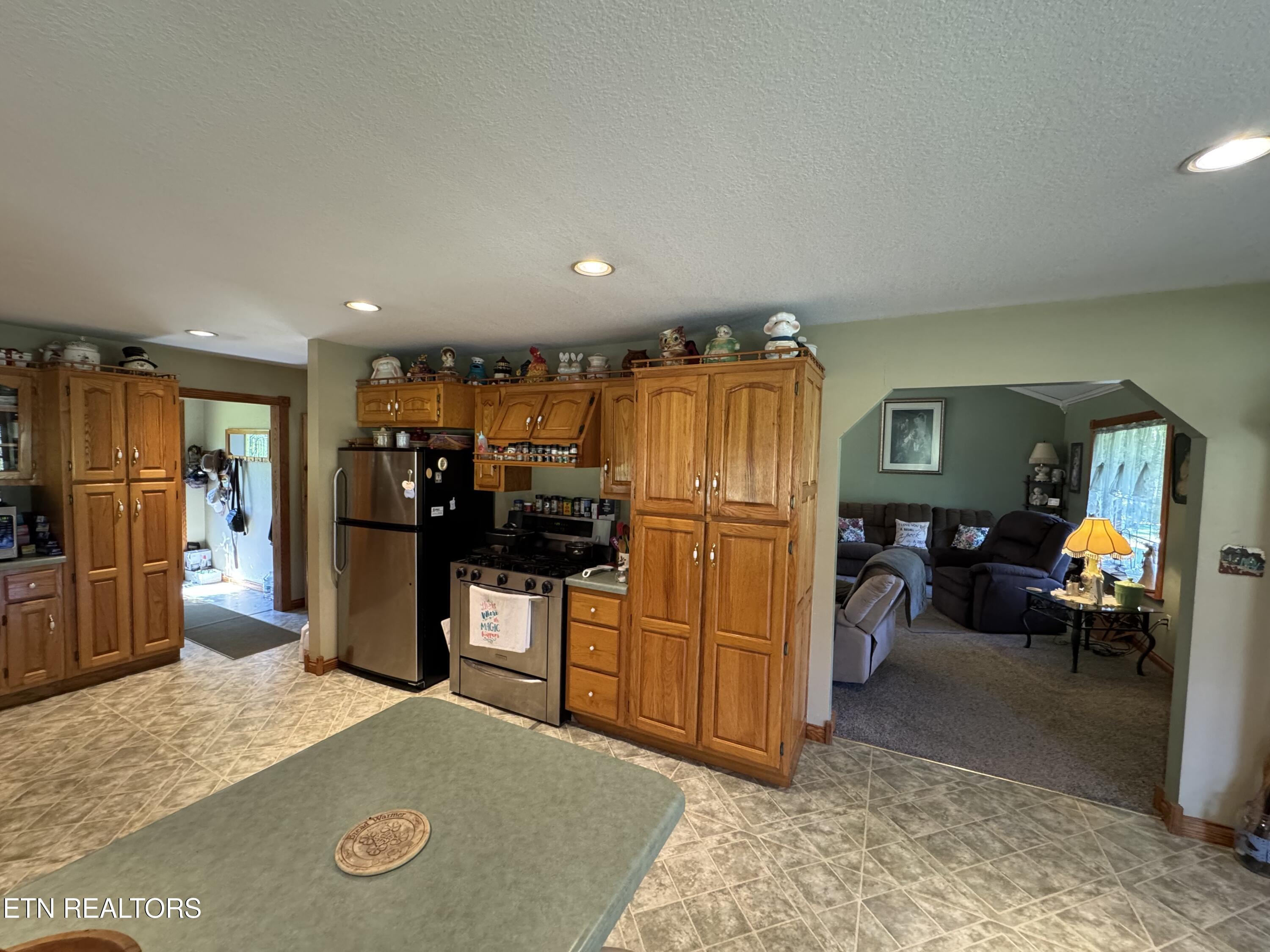 439 Elvira Lane Winfield, TN 37892 - Photo 23 of 52 IMG_9178