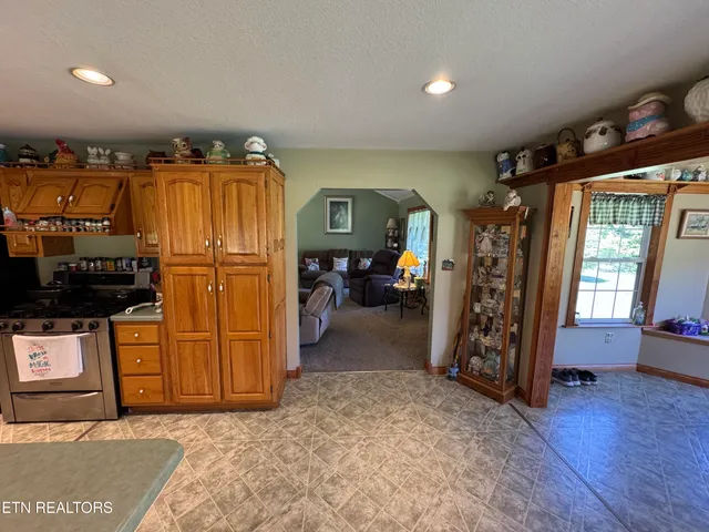 $925,000 | 439 Elvira Lane, Winfield, TN 37892