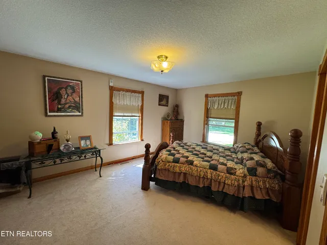 $925,000 | 439 Elvira Lane, Winfield, TN 37892