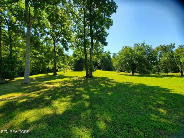 $925,000 | 439 Elvira Lane, Winfield, TN 37892