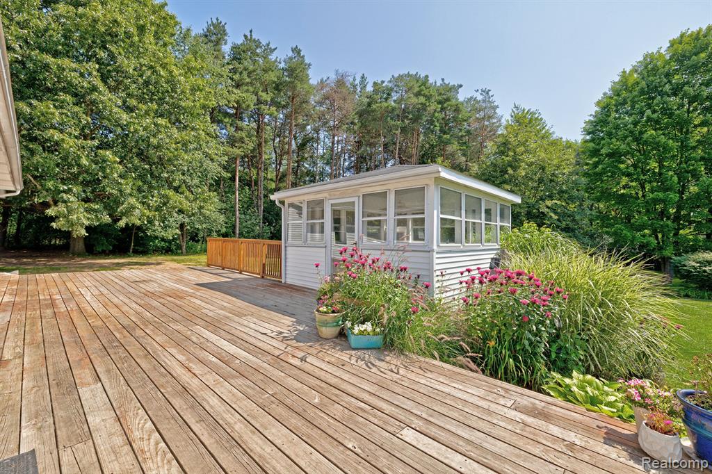 5098 Waldon Road Clarkston, MI 48348 - Photo 63 of 81 Gallery Image 63