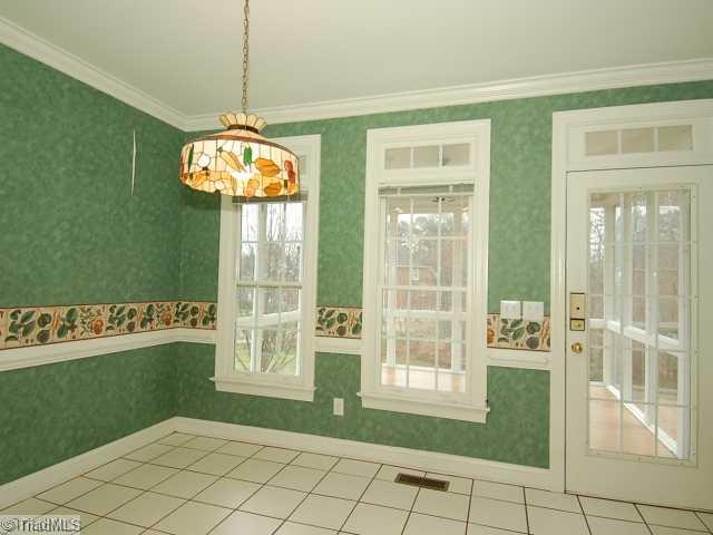 1825 Curraghmore Road Clemmons, NC 27012 - Photo 7 of 16 Breakfast.