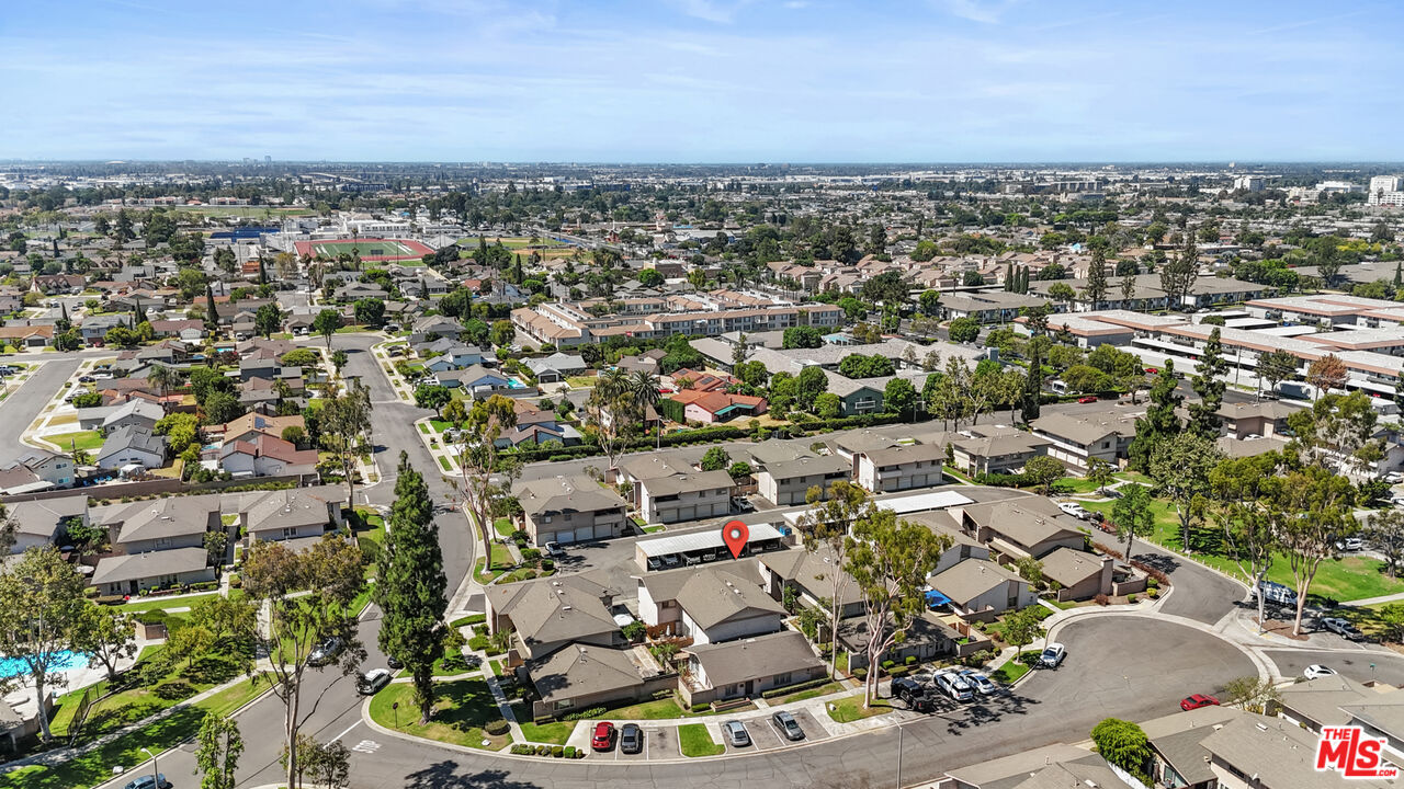186 Southampton Way, Unit 29 Placentia, CA 92870 - Photo 17 of 20 an aerial view of a city