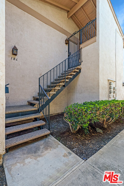 186 Southampton Way, Unit 29 Placentia, CA 92870 - Photo 19 of 20 a view of entryway