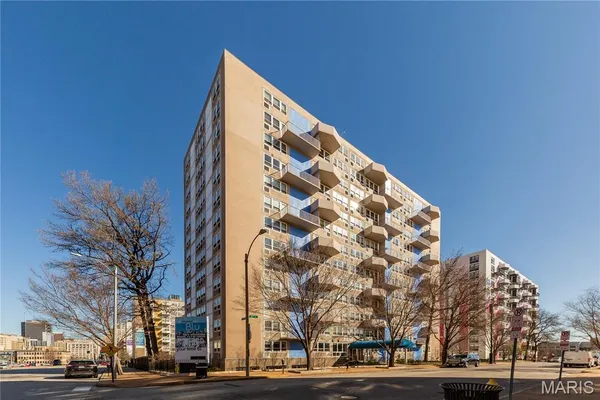 $55,000 | 210 North 17th Street, Unit 1011, St. Louis, MO 63103
