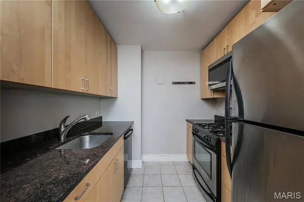 $55,000 | 210 North 17th Street, Unit 1011, St. Louis, MO 63103