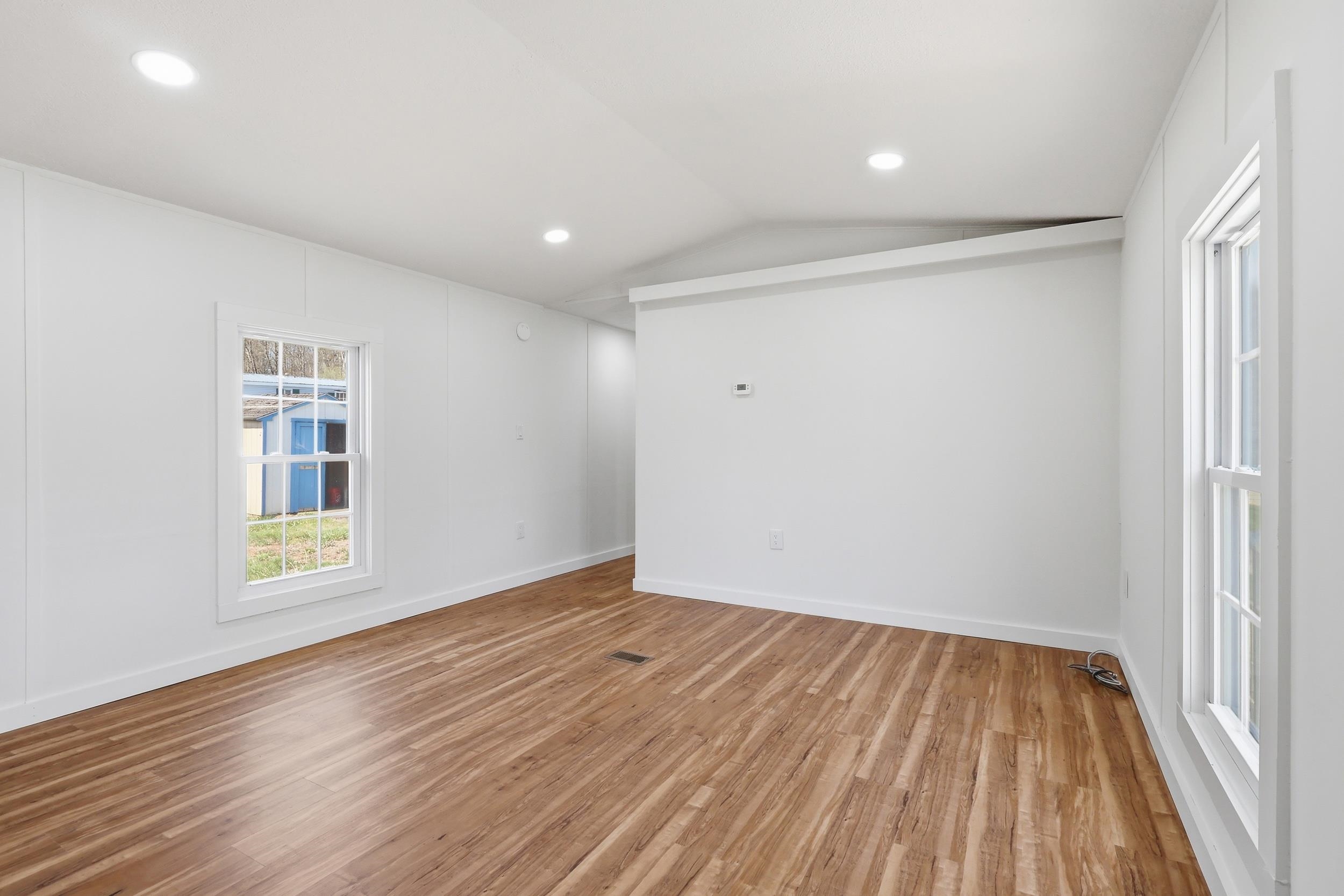 33 Cleo Circle Rochester, NH 03868 - Photo 6 of 26 Gallery Image 6