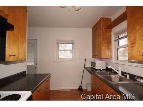 1605 West Monroe Street Springfield, IL 62704 - Photo 9 of 19 Gallery Image 9