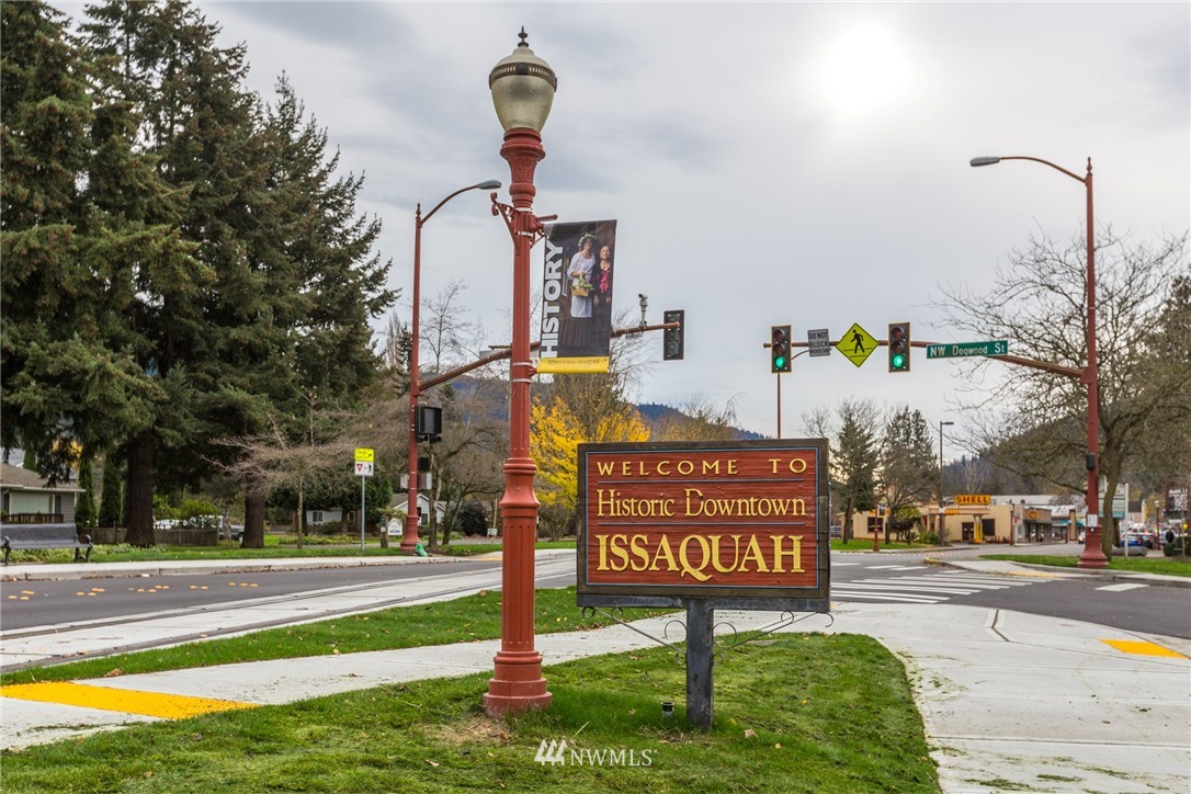 230 Southwest Clark Street, Unit C203 Issaquah, WA 98027 - Photo 2 of 25