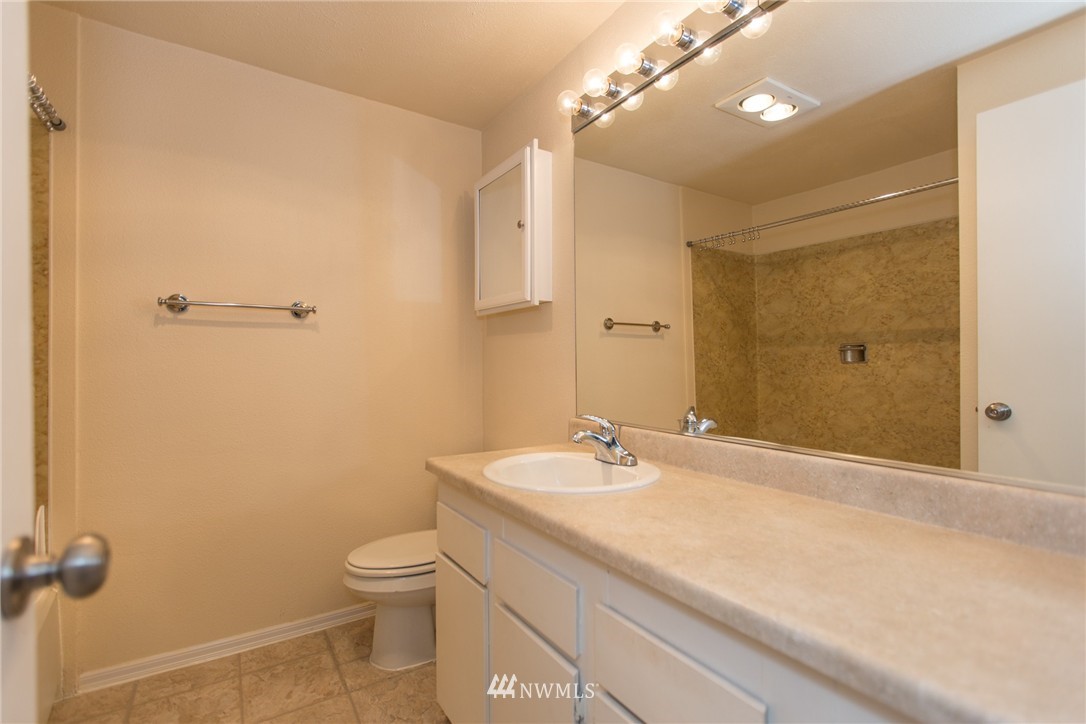 230 Southwest Clark Street, Unit C203 Issaquah, WA 98027 - Photo 13 of 25