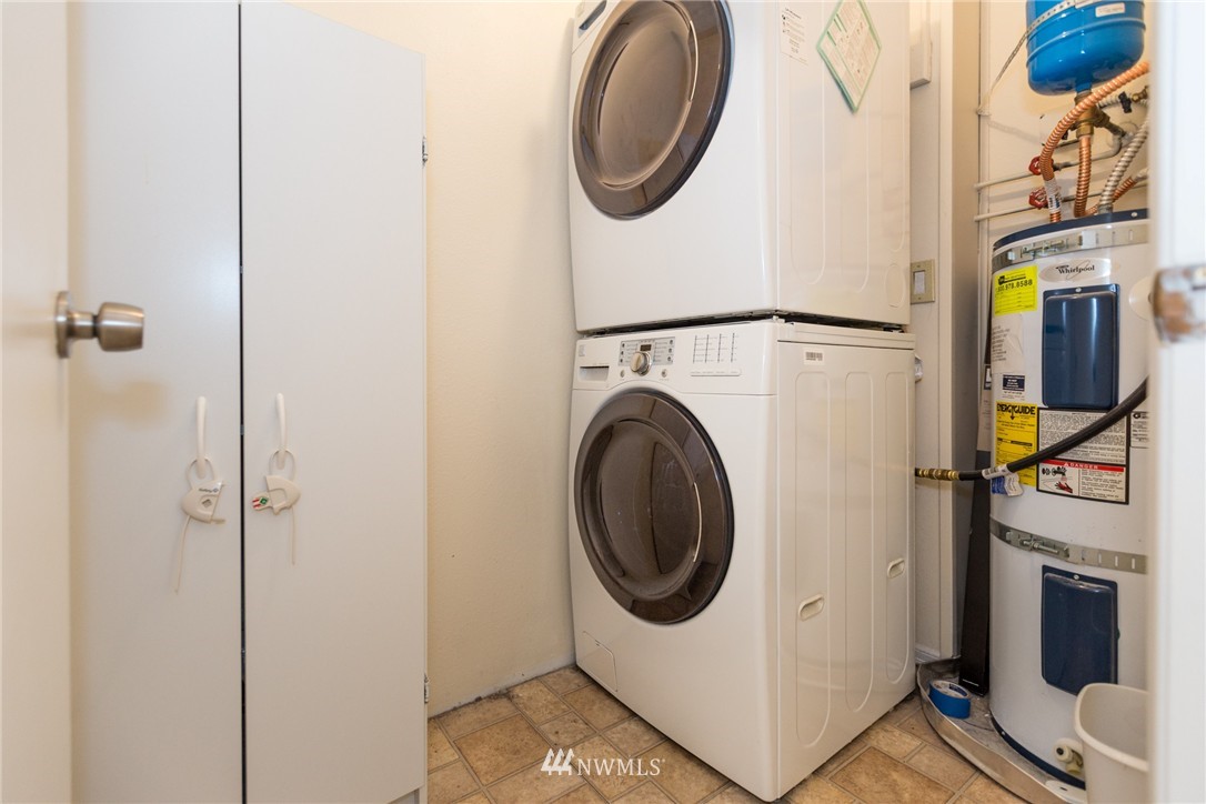 230 Southwest Clark Street, Unit C203 Issaquah, WA 98027 - Photo 17 of 25