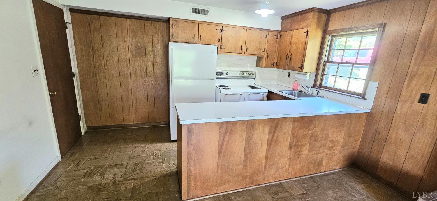 5909 Rhonda Road Lynchburg, VA 24502 - Photo 27 of 37