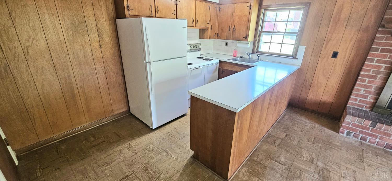 5909 Rhonda Road Lynchburg, VA 24502 - Photo 28 of 37