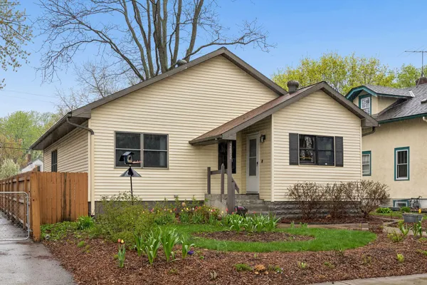 $389,900 | 3632 37th Avenue South, Minneapolis, MN 55406