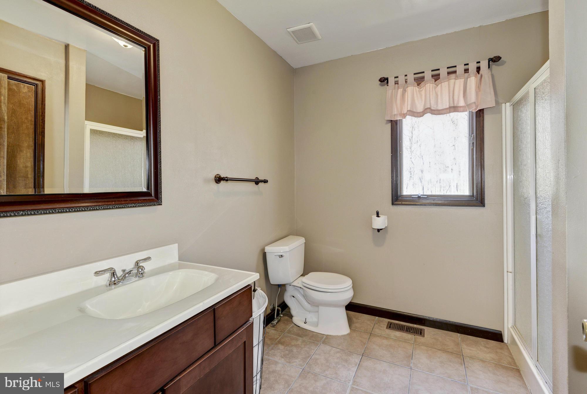 1810 Liberty Road Westminster, MD 21157 - Photo 17 of 24 Full Bath