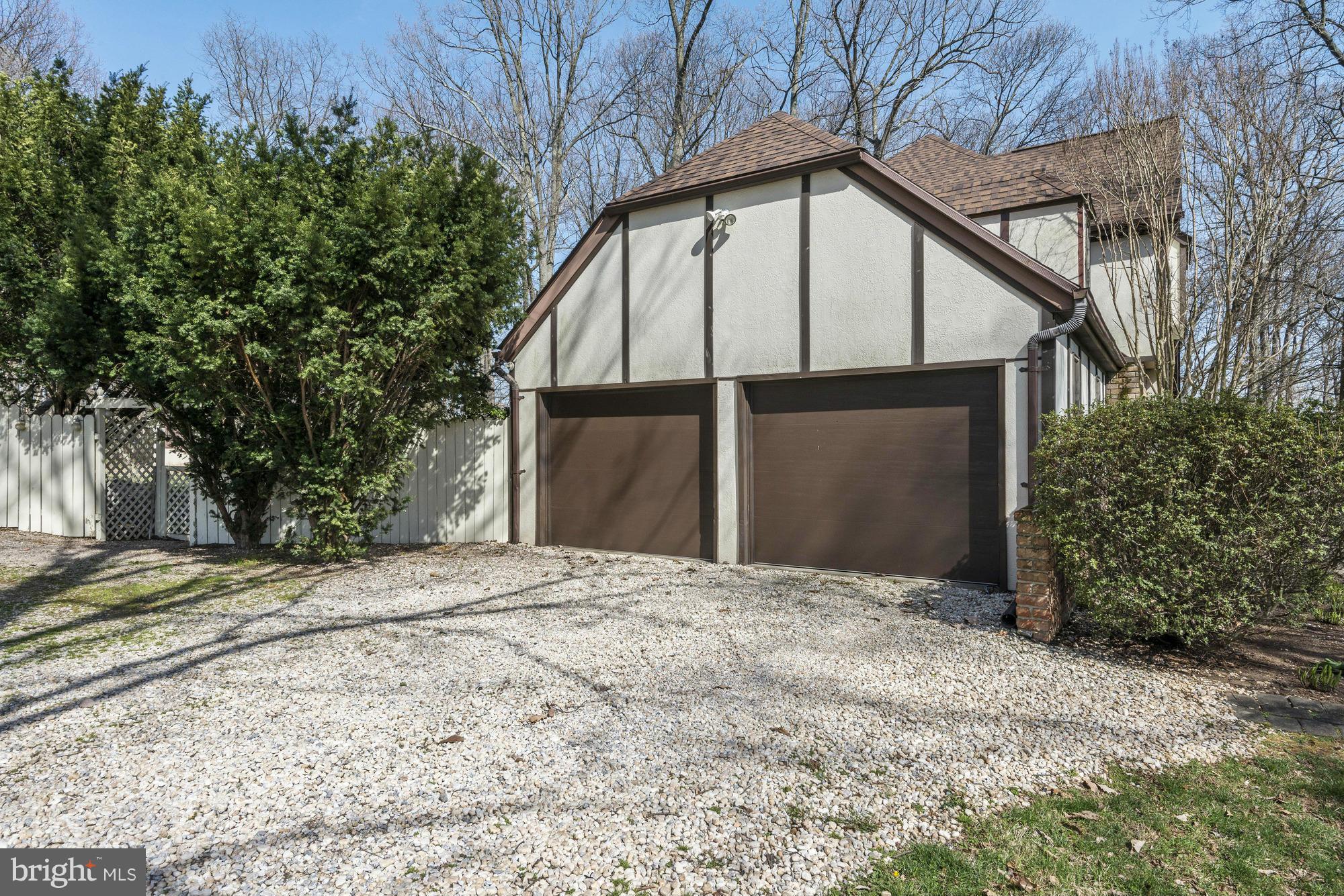 1810 Liberty Road Westminster, MD 21157 - Photo 22 of 24 Garage