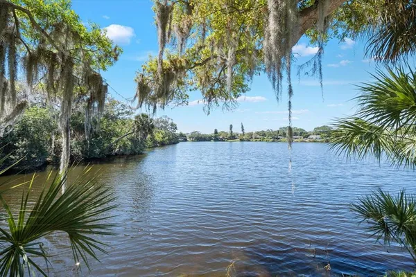 $2,800 | 5027 31st Street West, Bradenton, FL 34207