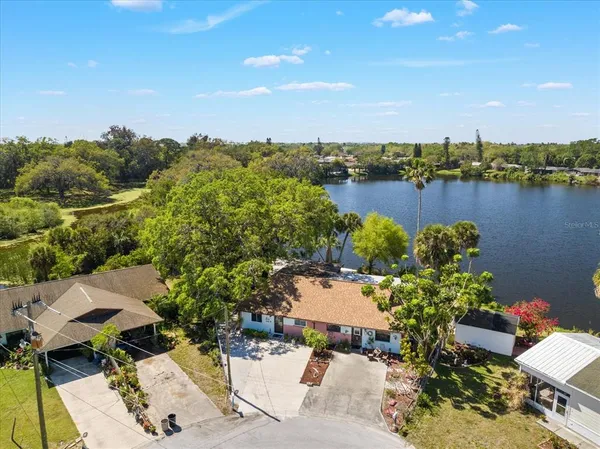 $2,800 | 5027 31st Street West, Bradenton, FL 34207