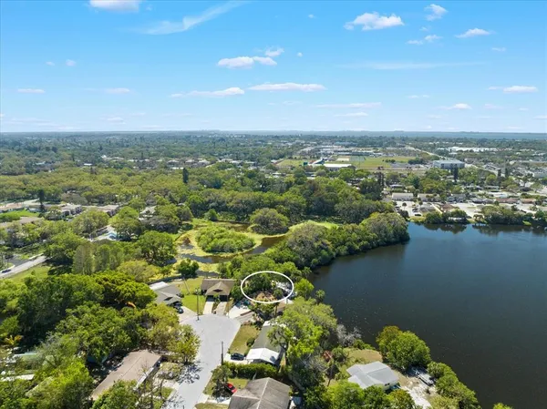 $2,800 | 5027 31st Street West, Bradenton, FL 34207