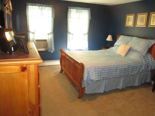 51 Ridgewood Road Worcester, MA 01606 - Photo 11 of 14 Gallery Image 11