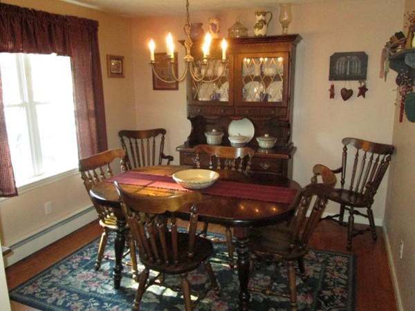 51 Ridgewood Road Worcester, MA 01606 - Photo 7 of 14 Gallery Image 7