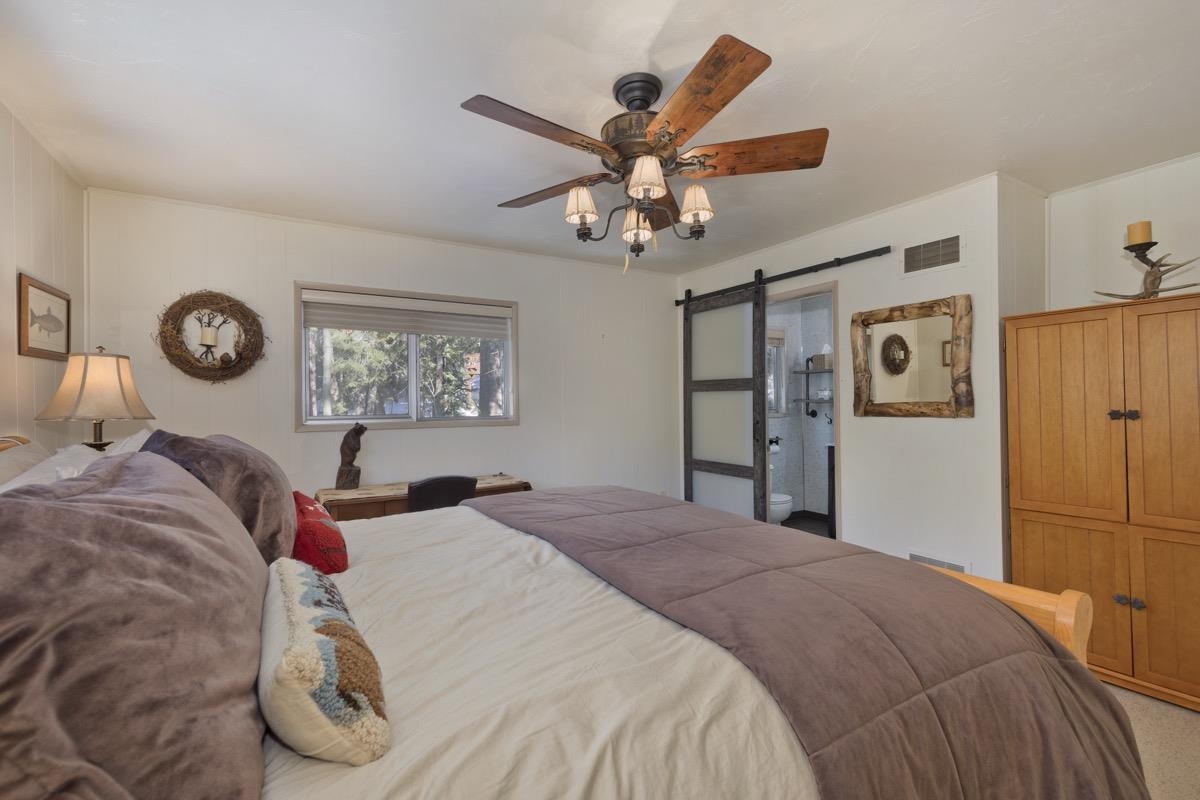219 Aspen Road June Lake, CA 93529 - Photo 15 of 44 Gallery Image 15